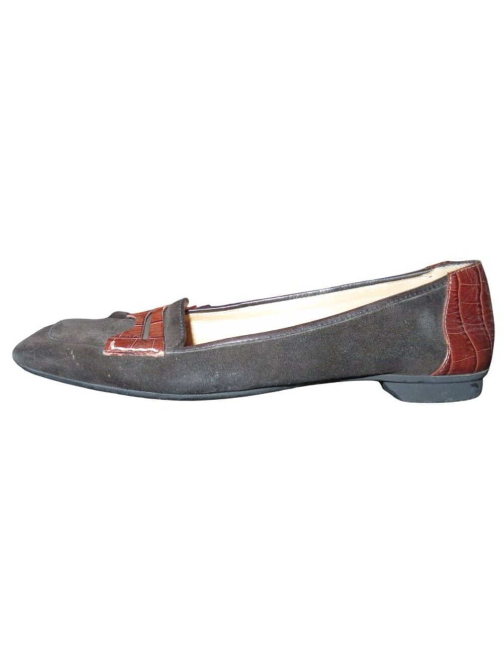 Bruno Magli Mixed Embossed Leather and Suede Square Toe flats non skid Soles 8